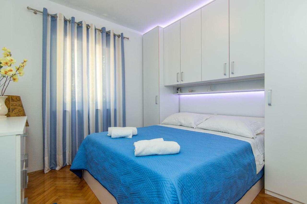 Apartments Jakov Mirce Екстериор снимка